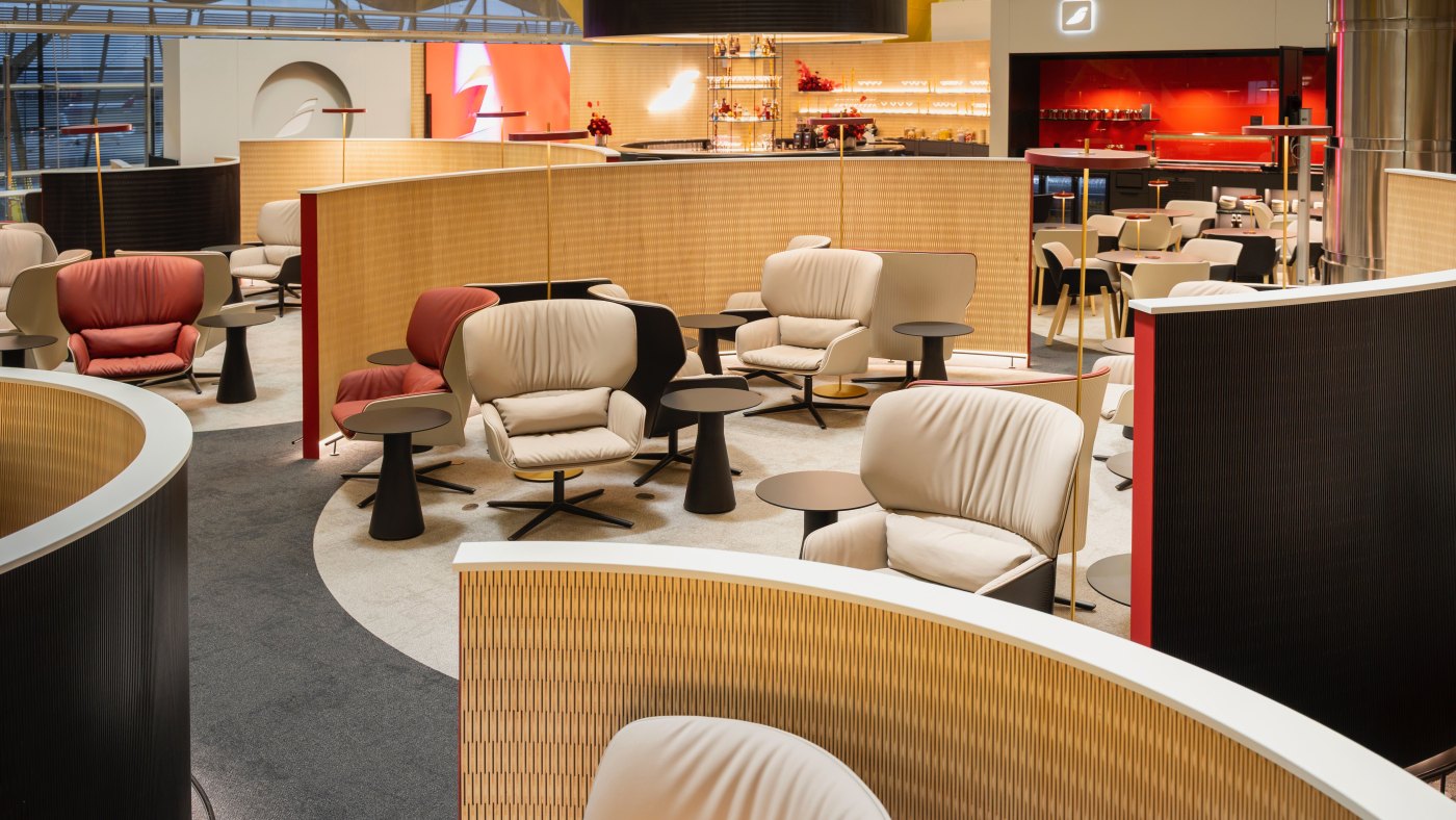 Inside Iberia's New 800-Square-Meter Madrid Lounge With Private Rest Suites & A 360-Degree Bar