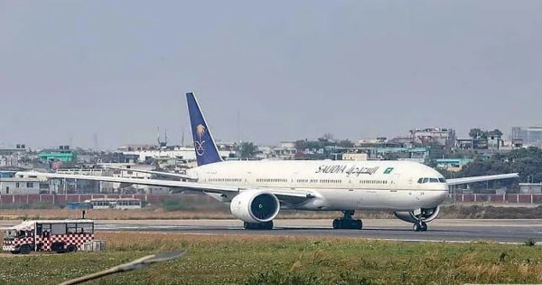 Saudi-Bound 28 Flights Cancelled in Dhaka, Thousands Passengers Stranded