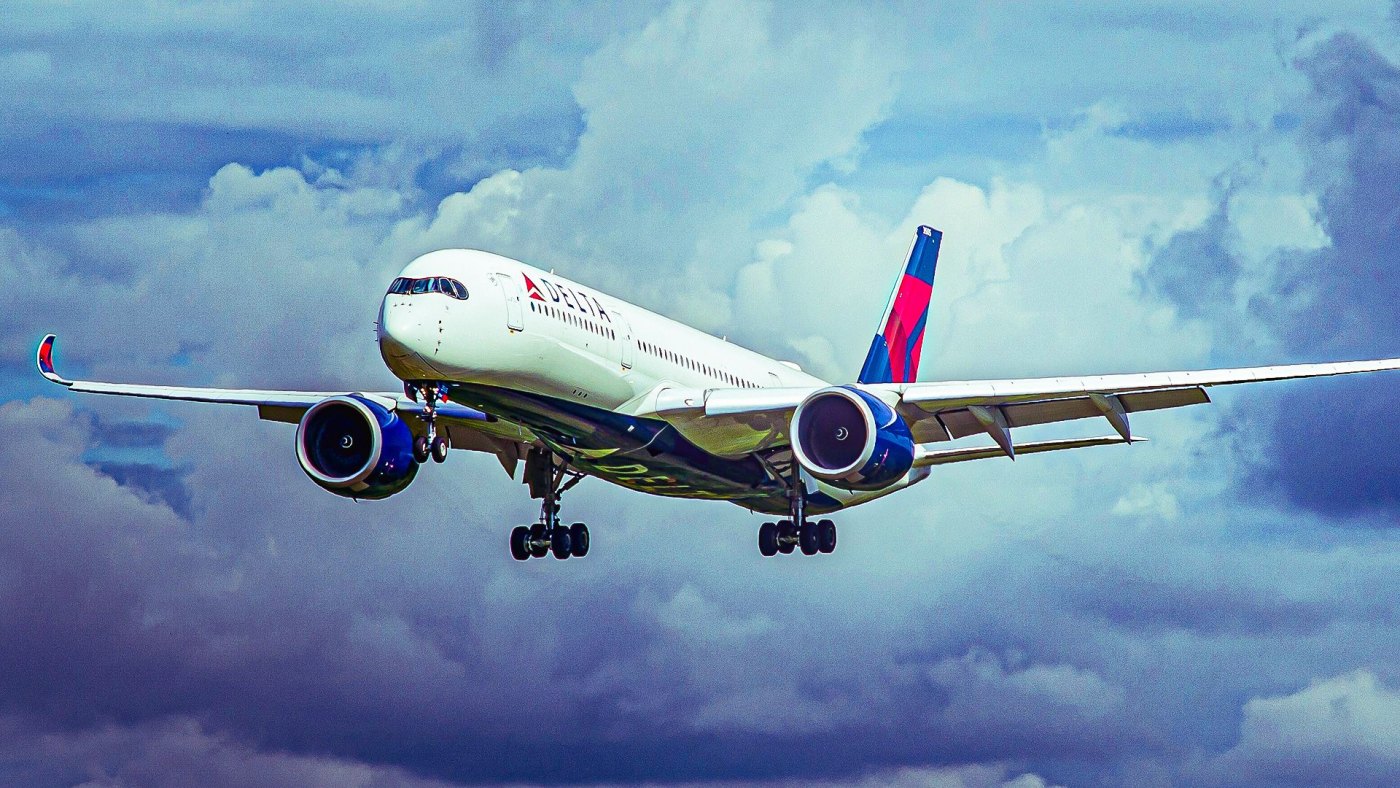 Delta Air Lines' Historic New 15-Hour Nonstop Route Faces Delay: See Map Now
