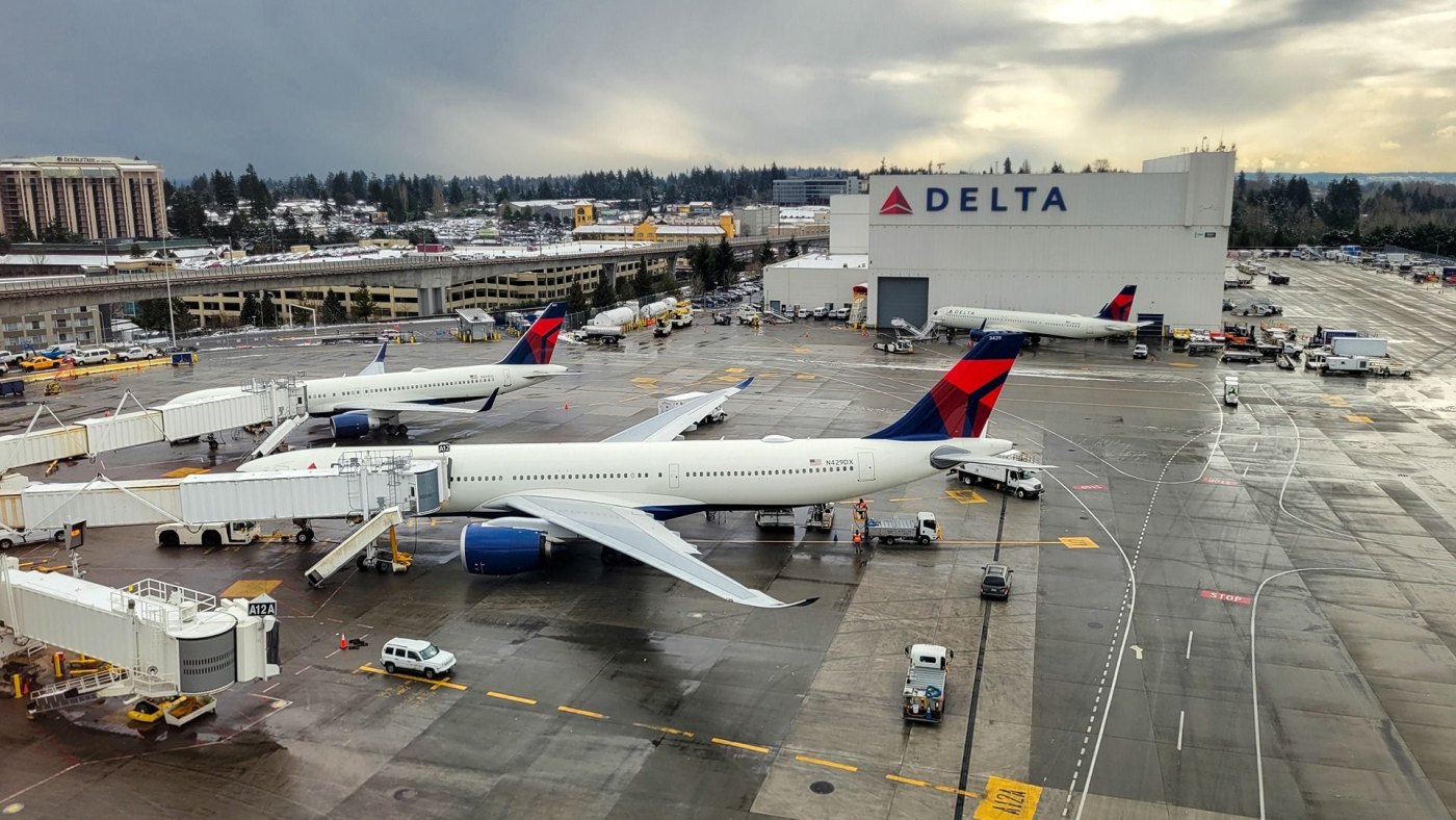 Delta Air Lines’ Seattle Rivalry With Alaska Isn’t Necessarily A “Battle,” CEO Suggests