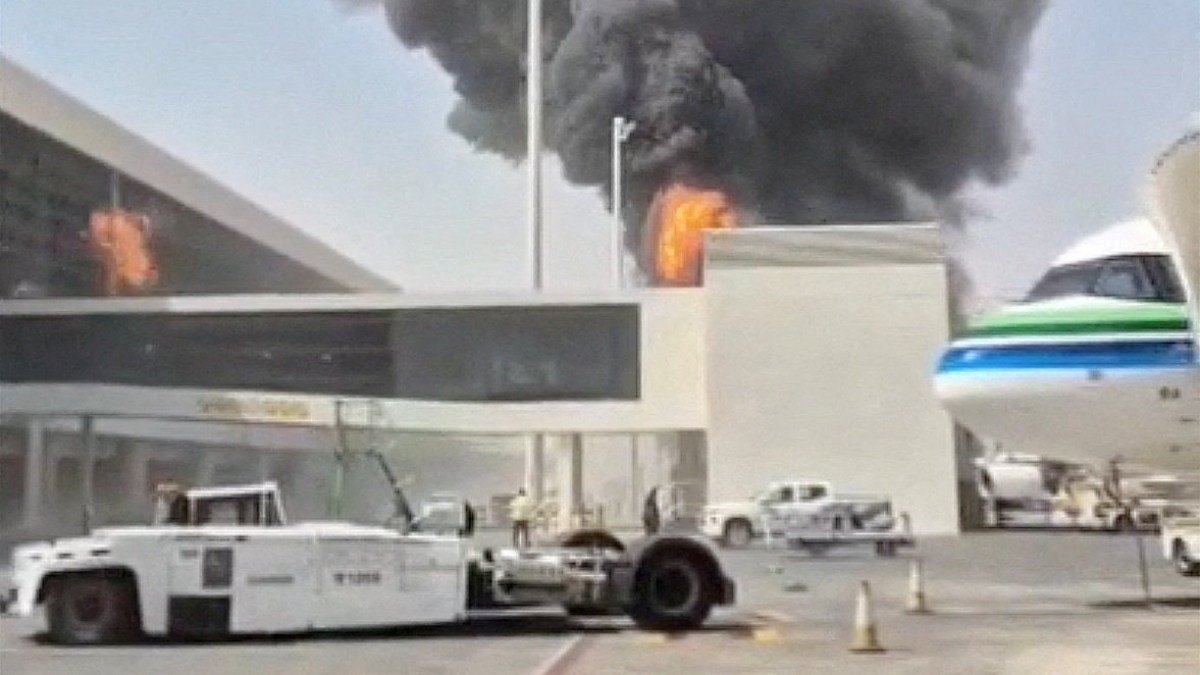 Houthis threaten Saudi Aramco facilities, airports amid escalating conflict