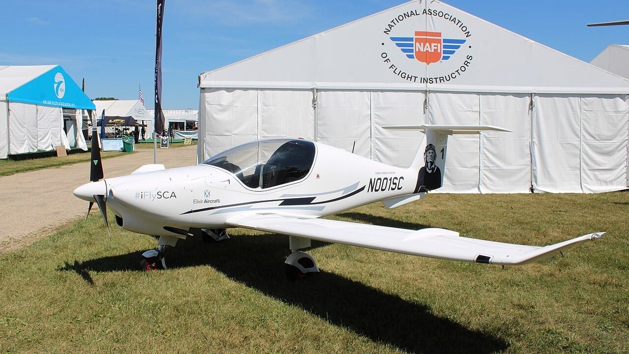 FAA Grounds Elixir Aircraft After Fatal Crash