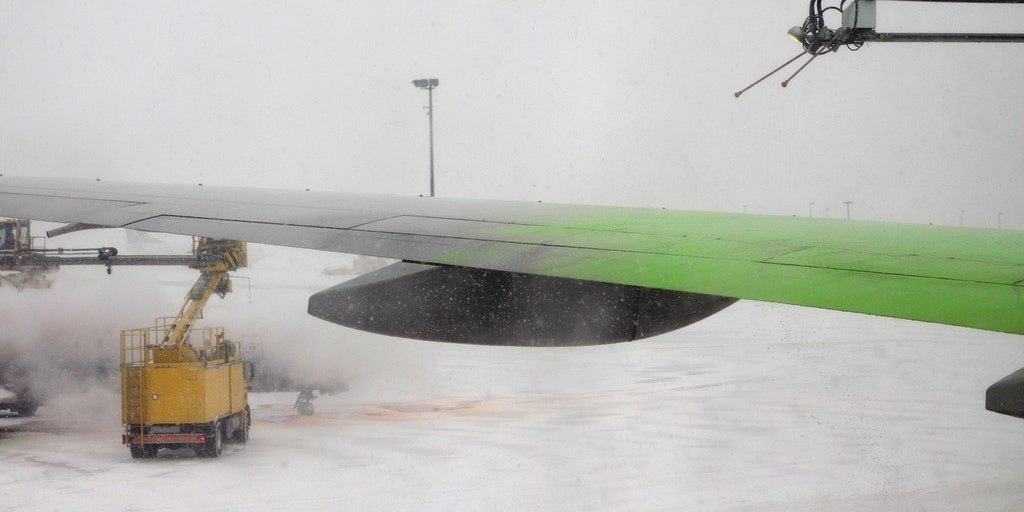 Six killed in Wisconsin plane crash after pilot reports ice buildup on wings