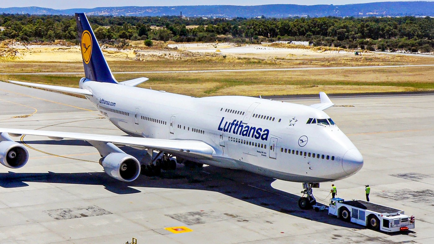 Why Lufthansa's Retired Boeing 747-400s Could Land At This Dutch Airport But Not Take Off