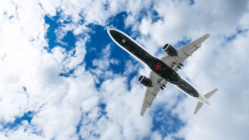 Feds Reviewing Air Canada, United Airlines Expanded Joint Venture