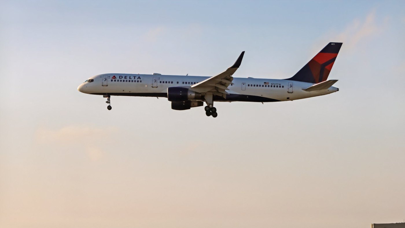 Flight Cuts: Delta Air Lines To Pause Premium Transcon Route, While American Will Stay Daily