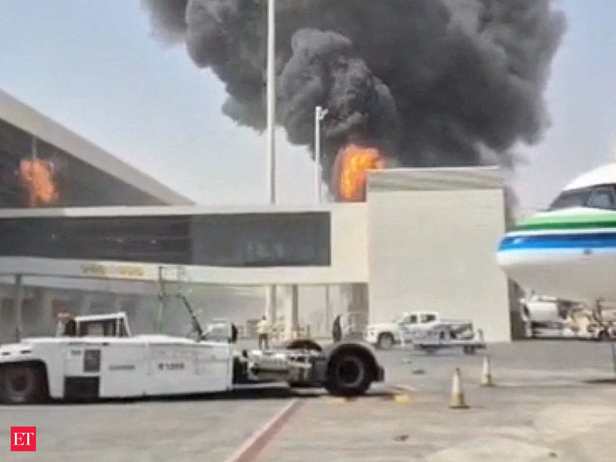 Riyadh airport limits jet traffic over attacks