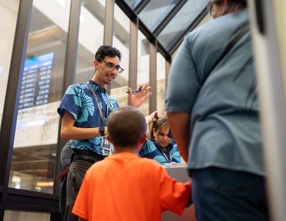 Hawaiian Airlines hosts largest disability practice flight aboard an Airbus A330