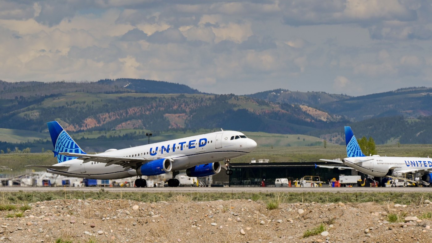 United Airlines’ CEO Credits His Card Counting & Gambling Skill For Being Banned From Casinos