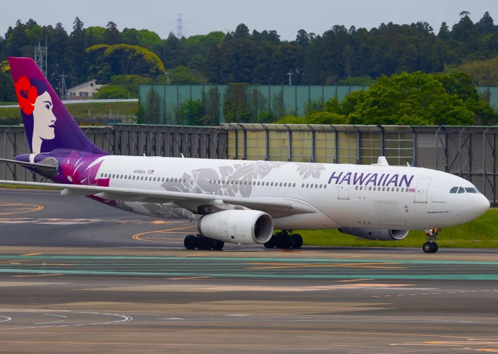 Alaska Airlines Launches Osaka and Tahiti Flights