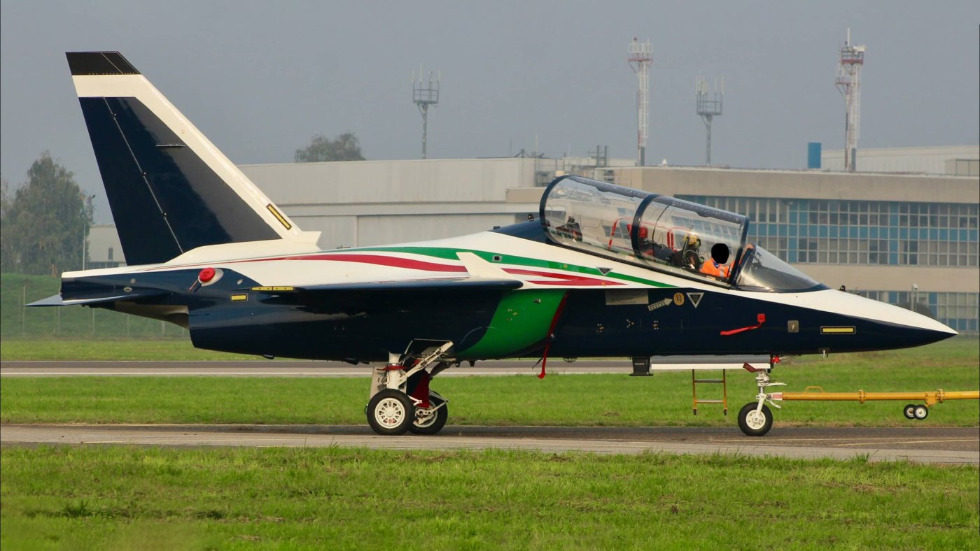First M-346 For Frecce Tricolori Breaks Cover