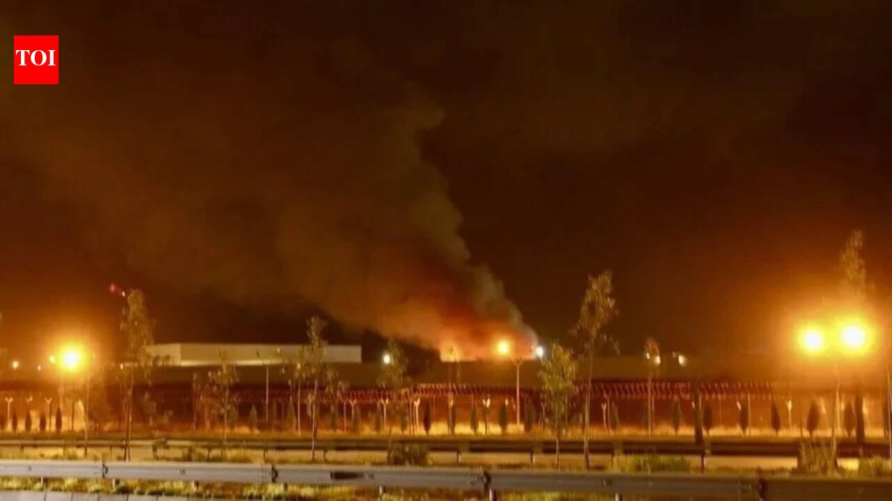 One killed, 8 injured in Saudi airport attack amid US order for diplomats to leave