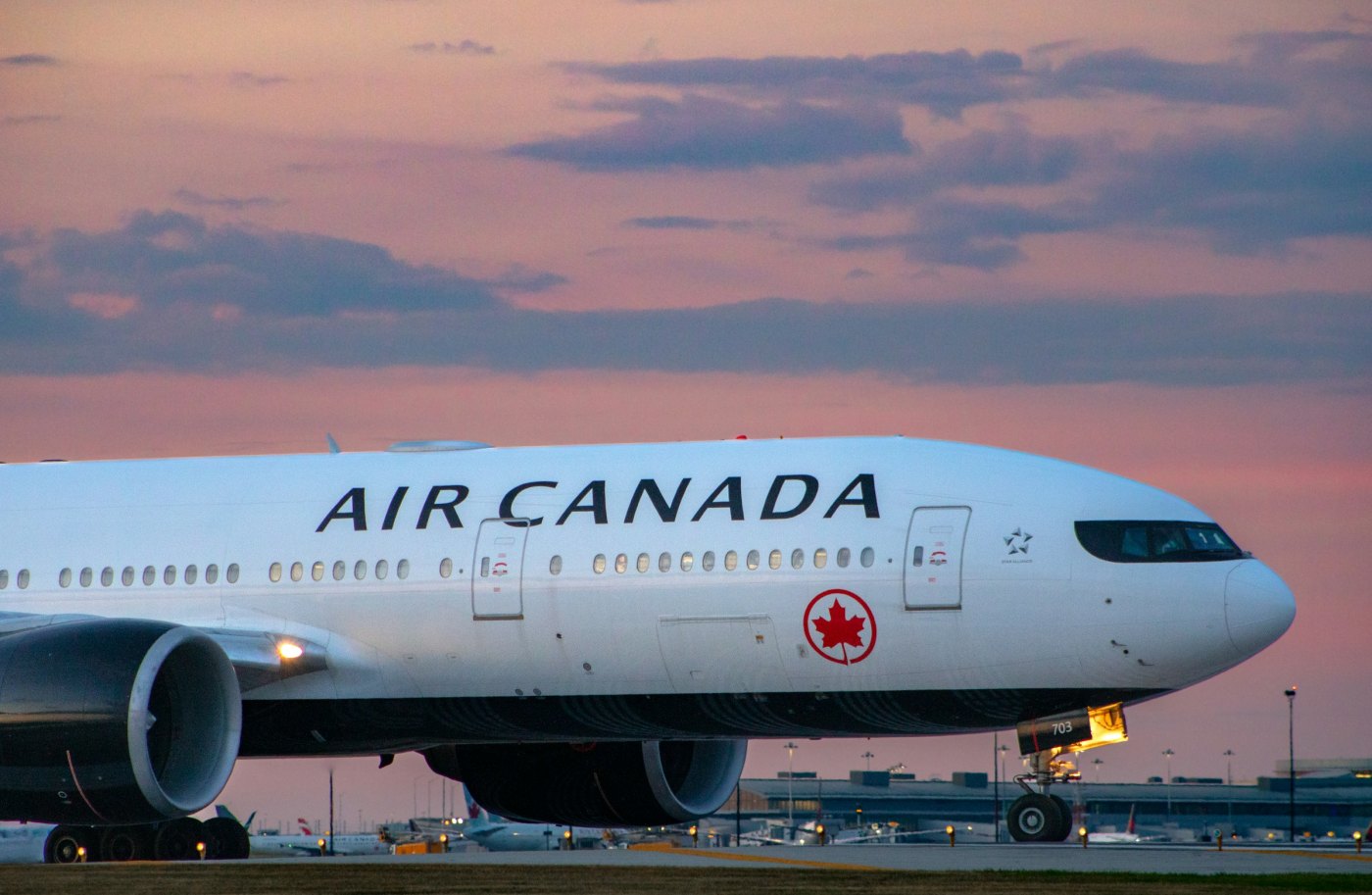 Air Canada Cancels 5 US Routes for 2027: Charleston Loses Its Only Nonstop