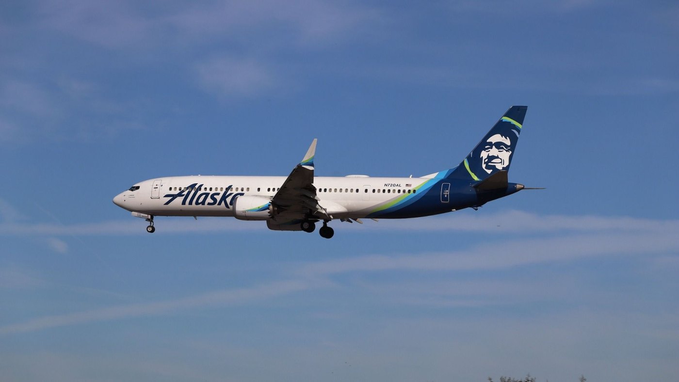 Former Ramp Agent Sues Port Of Seattle & Alaska Airlines Over Injuries From Baggage Tug Crash