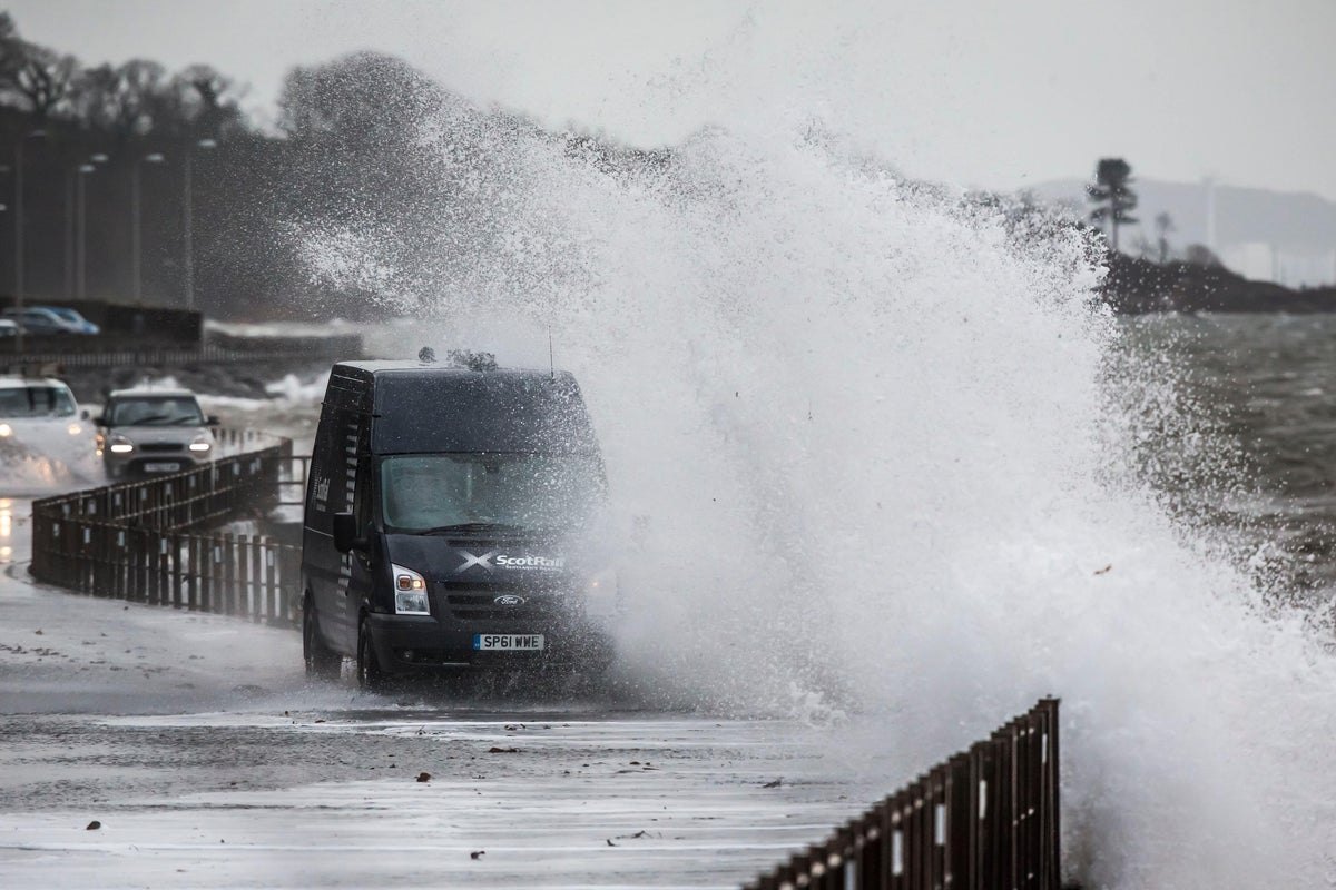 Storm Boelo latest: ‘Danger to life’ warnings issued as 80mph winds batter UK and more flights cancelled
