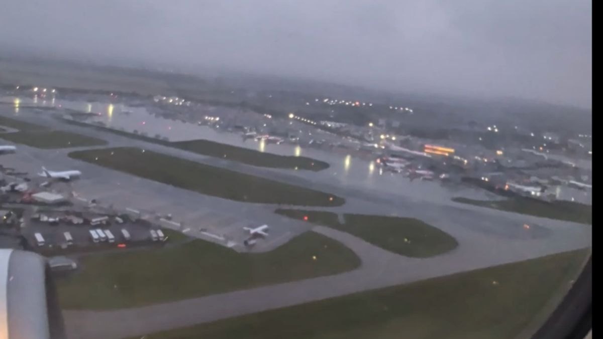 Edinburgh Ryanair flight diverted to Oslo after 'failed landing' attempt