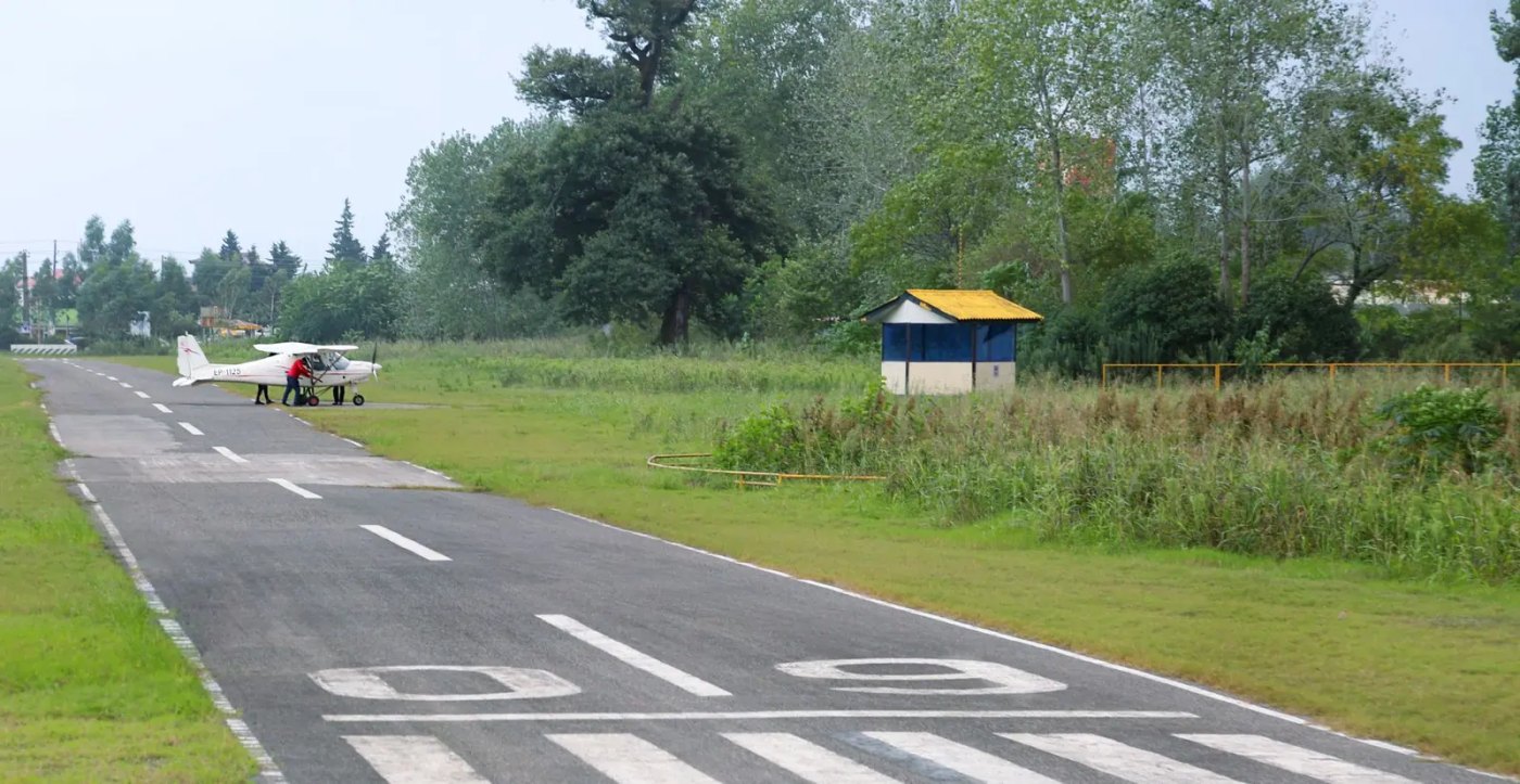 Pilot, 22, killed in light plane crash near Bohot