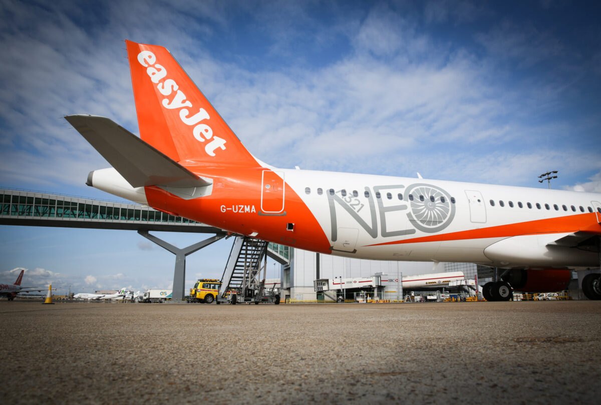 easyJet proceeds with Starlink Wi-Fi despite previous cost concerns