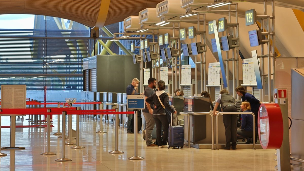Bomb threat triggers major security operation at Gran Canaria Airport