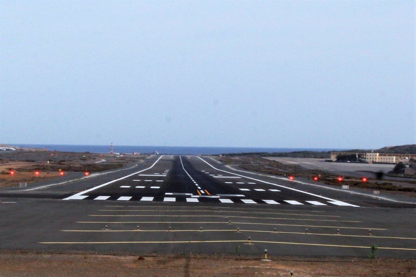 A bomb threat on a flight from Barcelona disrupts operations at Gran Canaria Airport