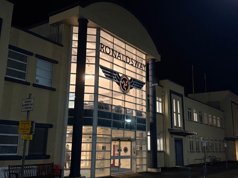 Edge lighting at Isle of Man Airport '50% unserviceable'