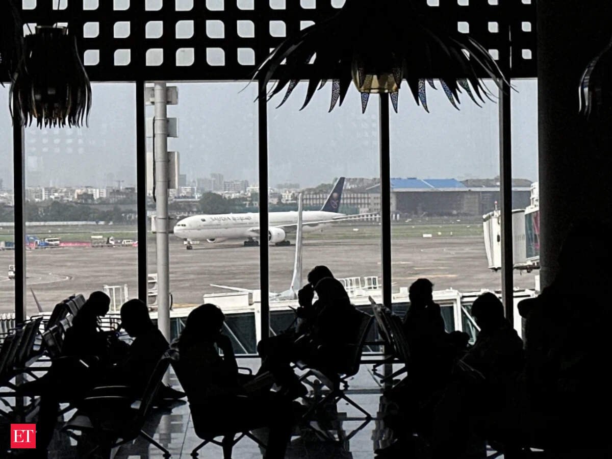 Mumbai airport operations disrupted due to system outage, 327 flights delayed