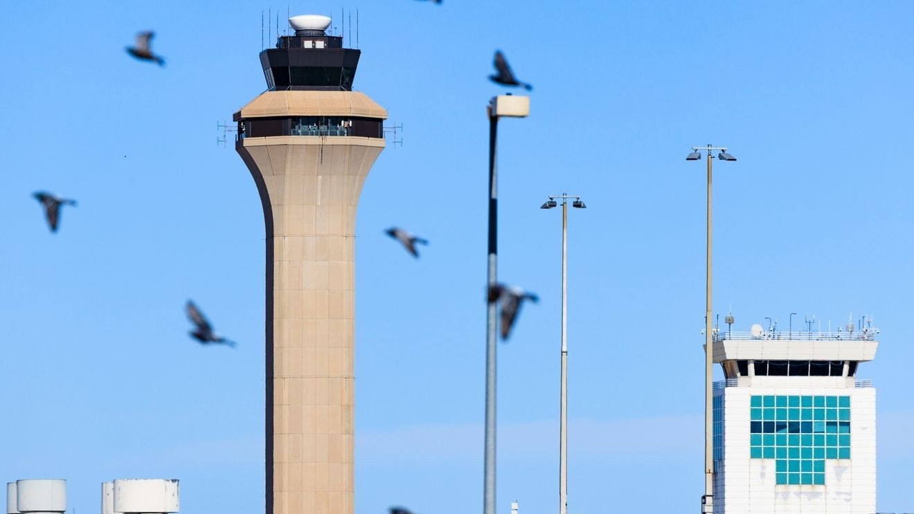 Nearly 800 flights delayed, several canceled amid US travel disruption