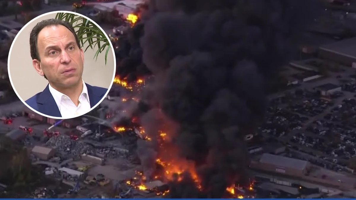 'Massive destruction': Mayor Greenberg reflects on tragedy of UPS plane crash, city's response