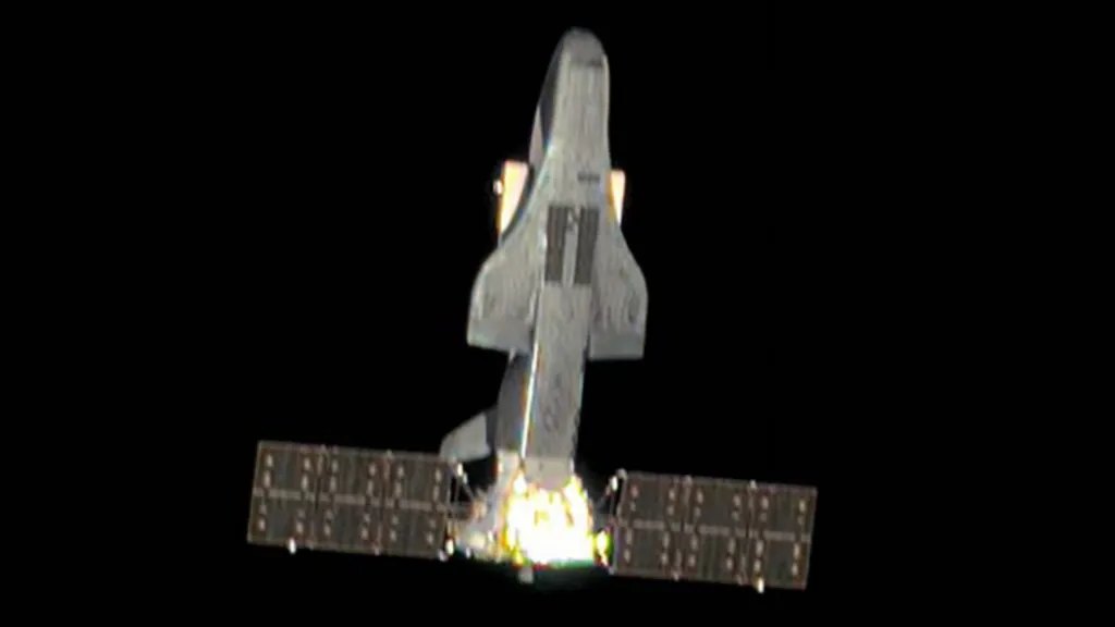 Chinese Space Plane Makes Social Media Debut