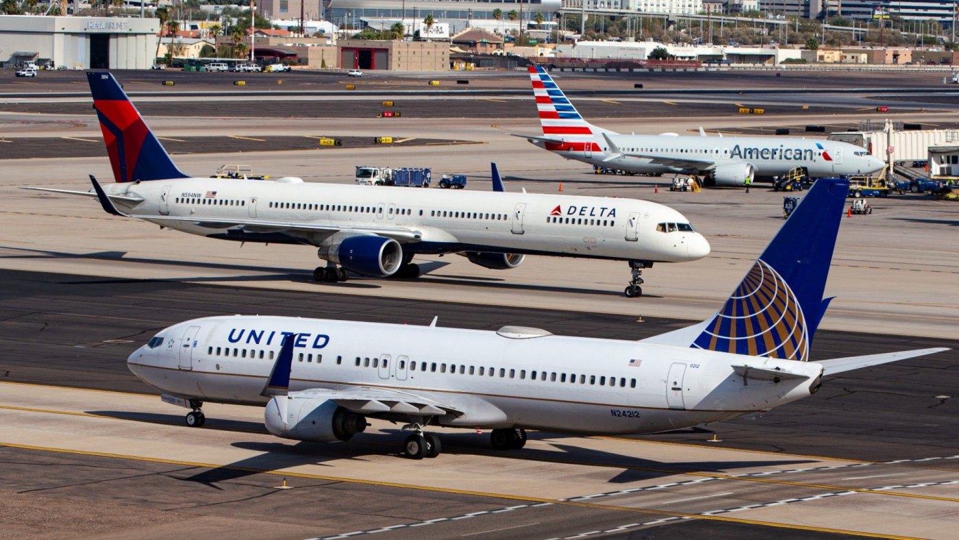 Why US Airlines Aren't Happy About New 21 Day Ebola Rules For Passengers