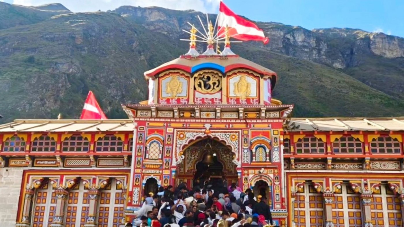 Badrinath helicopter crash: 6 killed as chopper goes down amid bad weather, rescue on | India News