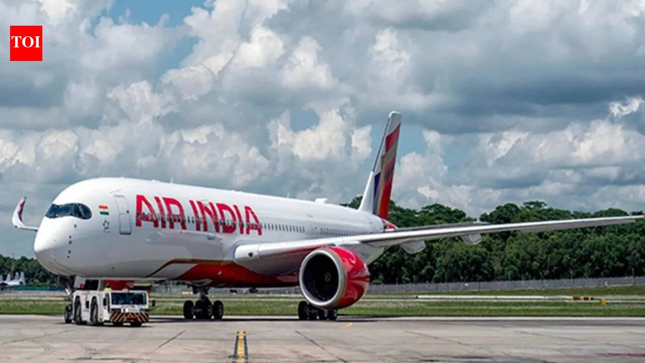 Turbulence continues for Saudi flyers as Air India extends flight curbs till Nov 14