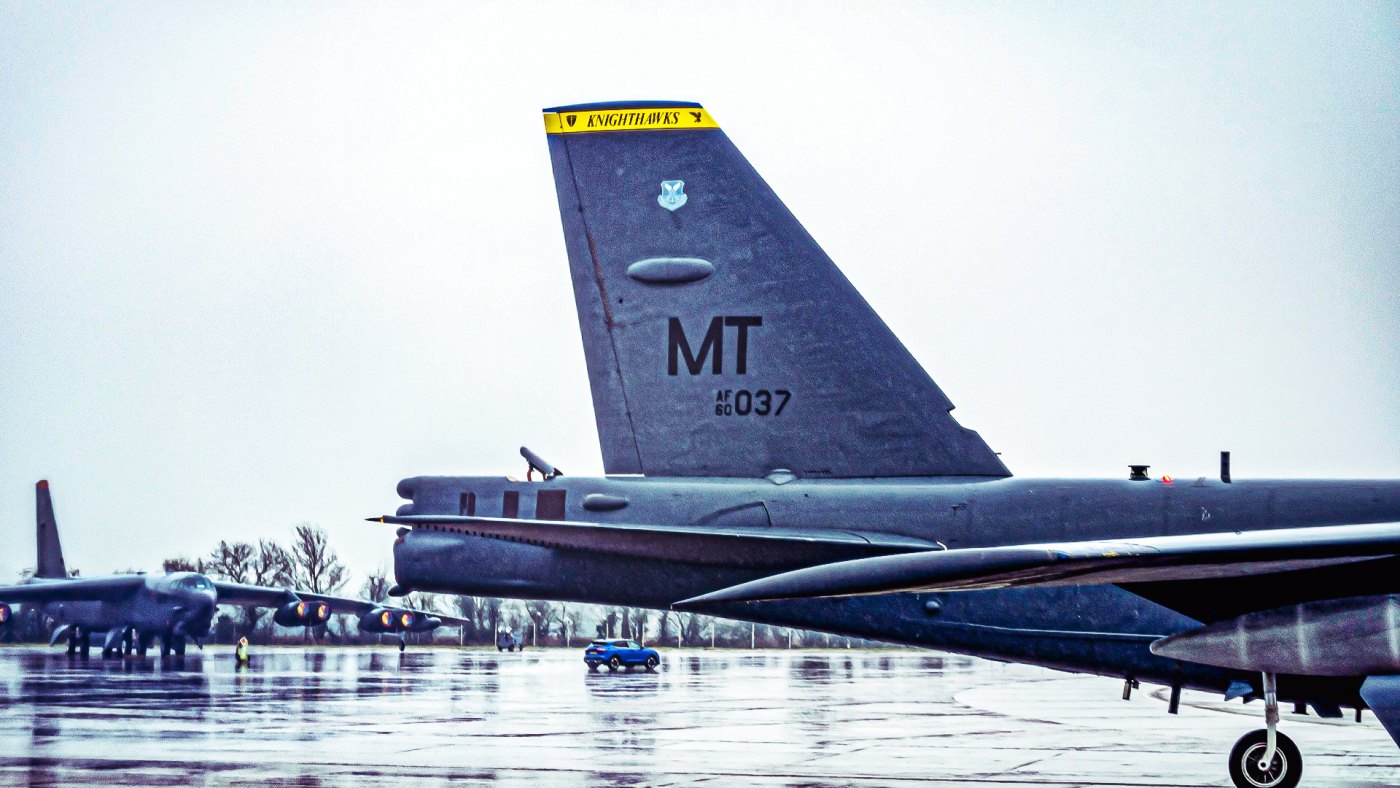 How The B-52 Lost Its Tail Guns & Its 6th Crew Member