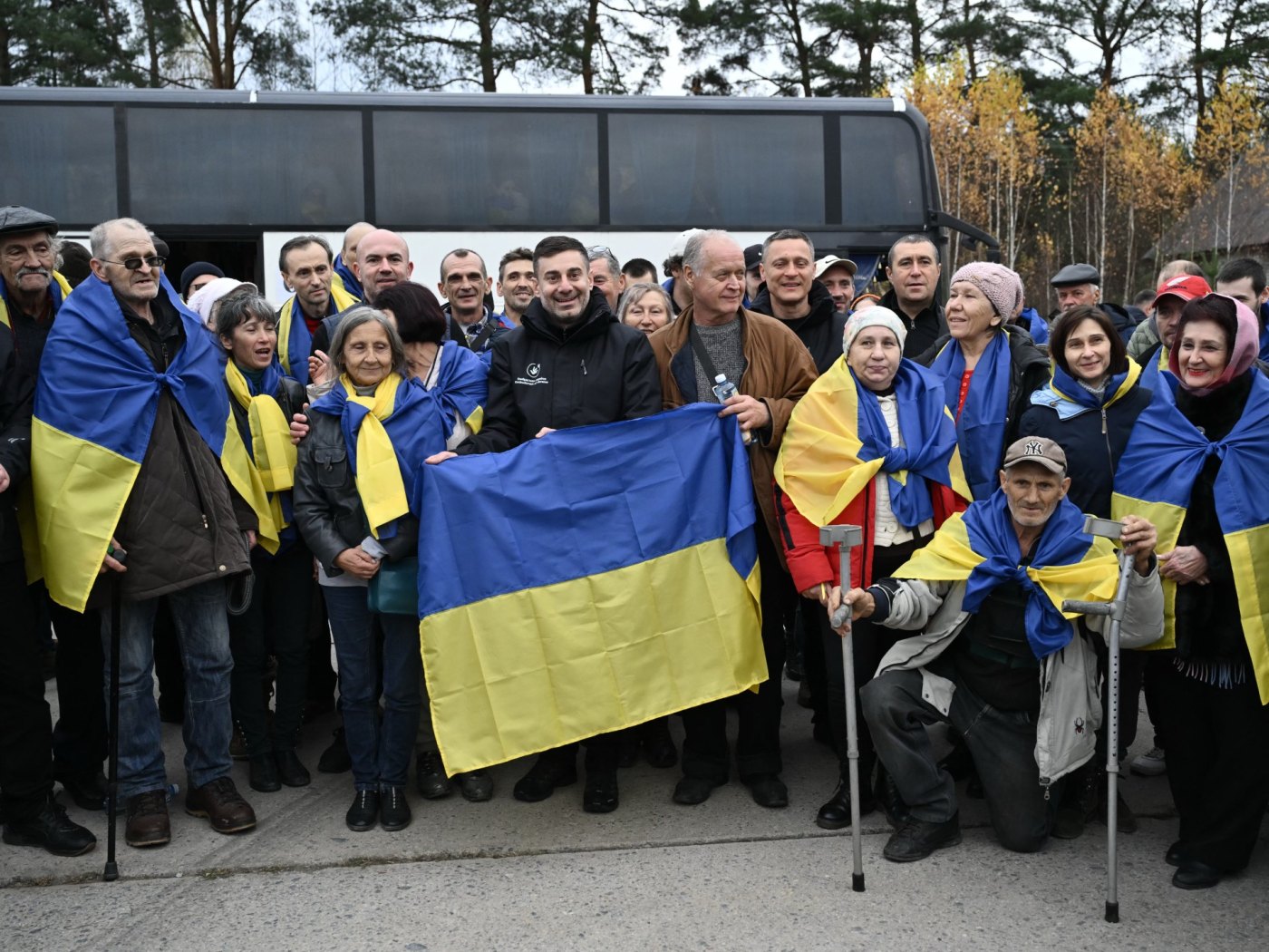 Evacuees from Russian-occupied Oleshky arrive in Ukraine via Belarus